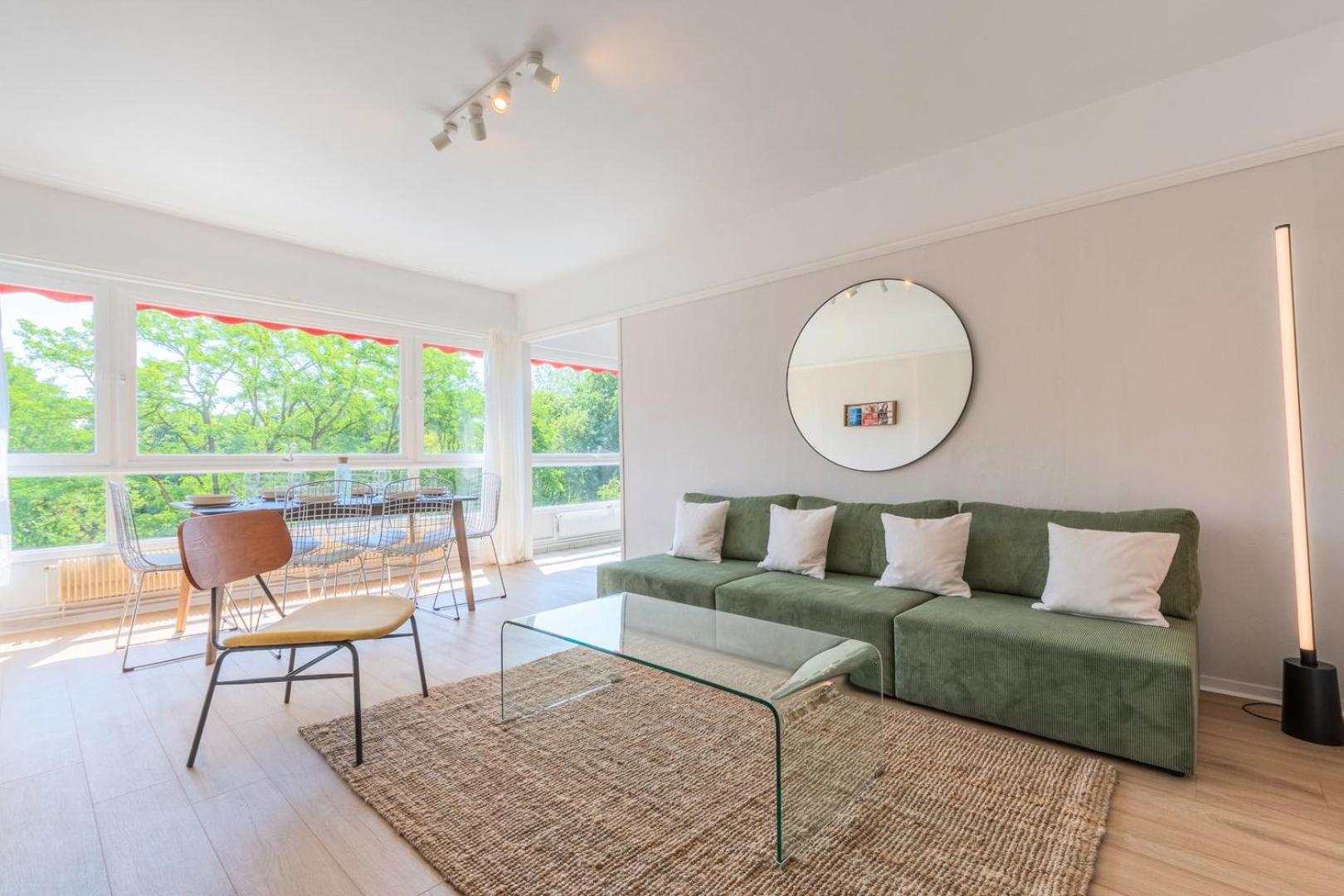 Spacious 3 Bedroom Apartment & Private Parking! Lambersart Exterior photo