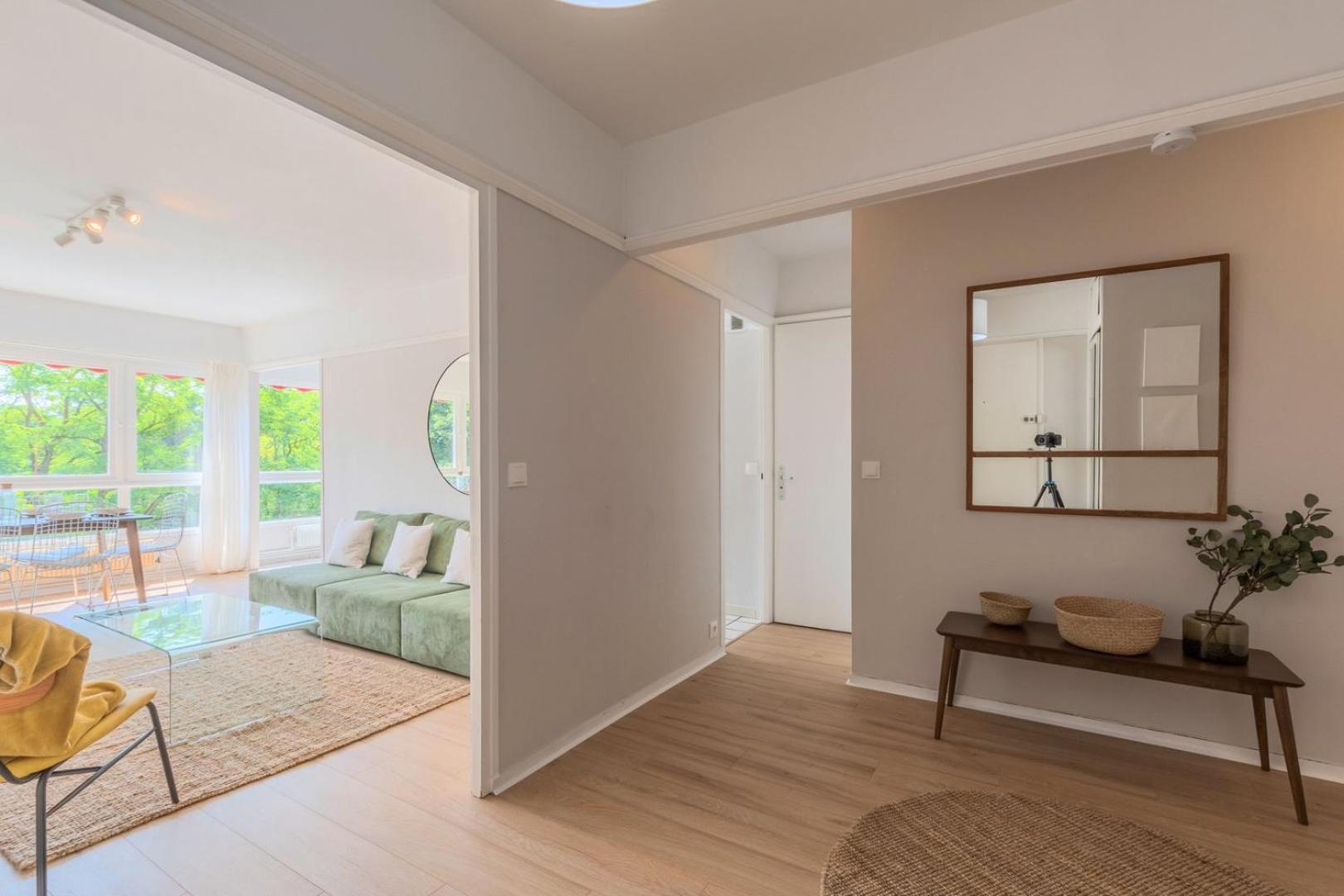 Spacious 3 Bedroom Apartment & Private Parking! Lambersart Exterior photo